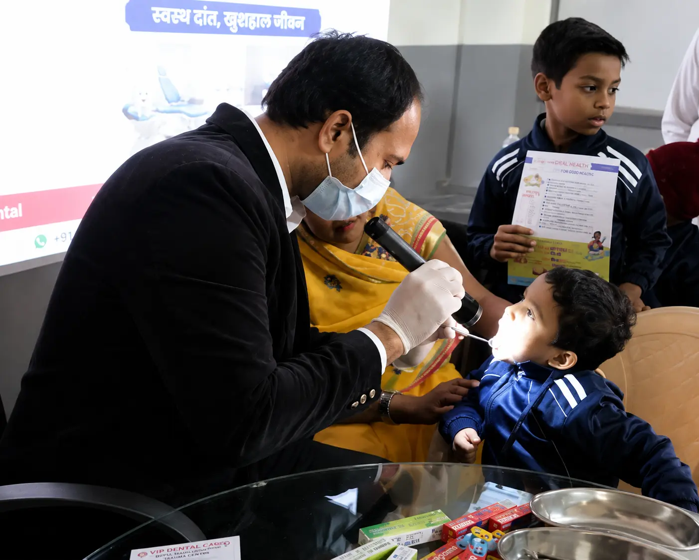 Clinical dental consulting session